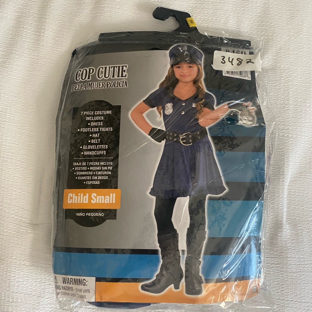 Child’s cop costume size small